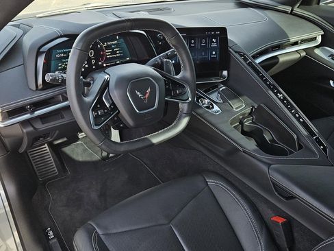 Used 2024 Chevrolet Corvette Stingray Convertible image 12