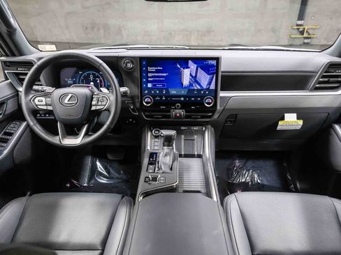 Used 2024 Lexus GX 550 AWD/4WD image 13