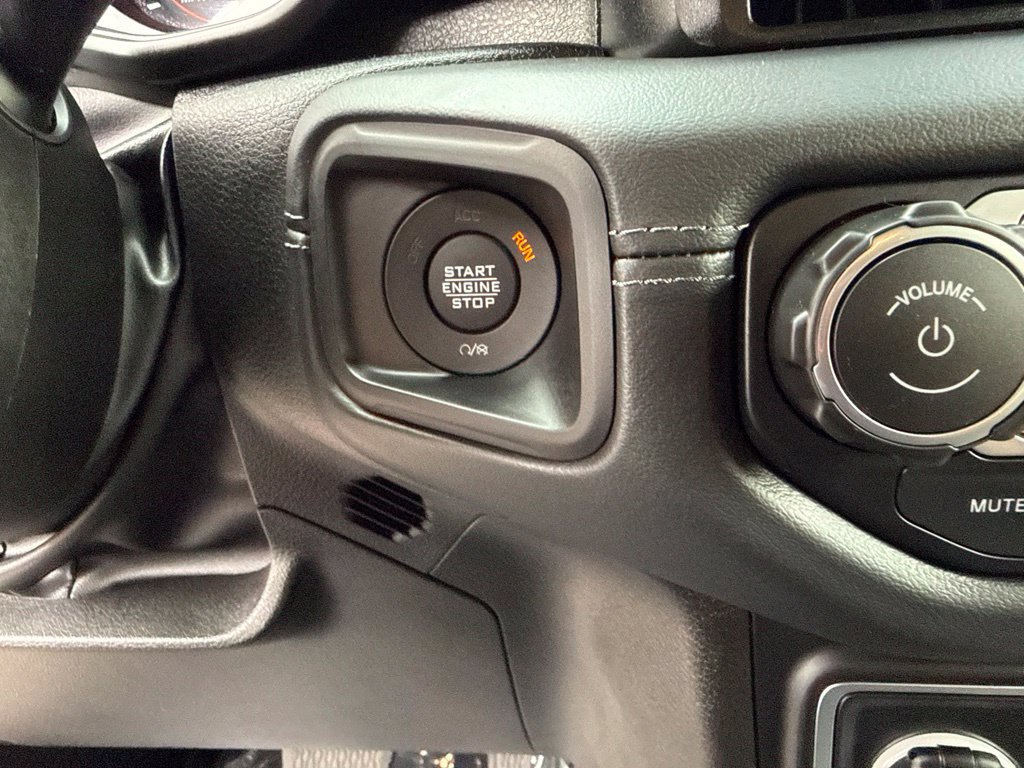 Used 2026 Jeep Wrangler Unlimited Rubicon 392 w/ Quick Order Package 27X Moab AWD/4WD image 16