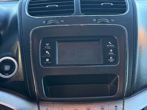 Used 2018 Dodge Journey SE w/ Blacktop Package image 12