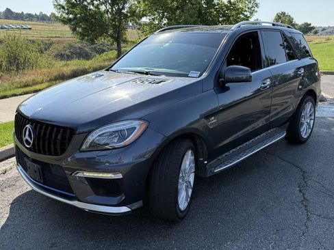 Used 2014 Mercedes-Benz ML 63 AMG 4MATIC image 2
