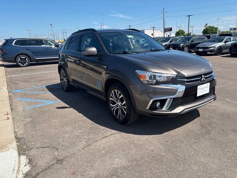 Used 2018 Mitsubishi Outlander Sport SEL AWD/4WD image 3