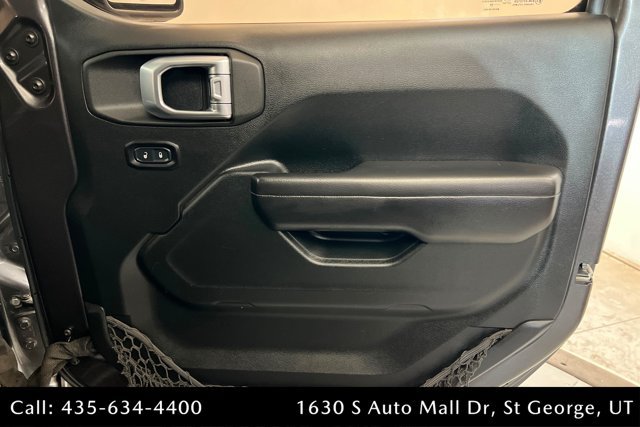 Used 2018 Jeep Wrangler Unlimited Sport S AWD/4WD image 22
