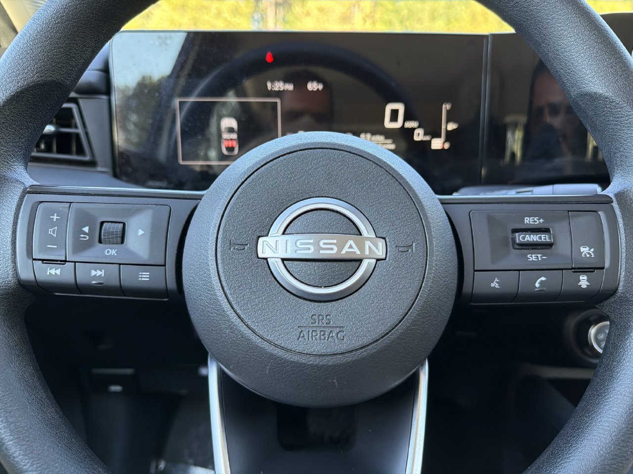 Used 2025 Nissan Kicks S FWD image 10