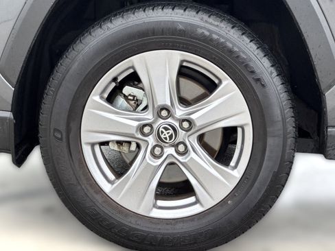 Used 2025 Toyota RAV4 XLE w/ Weather Package image 10