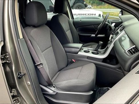 Used 2013 Ford Edge SEL image 9