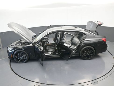 Used 2016 BMW 750i xDrive image 78