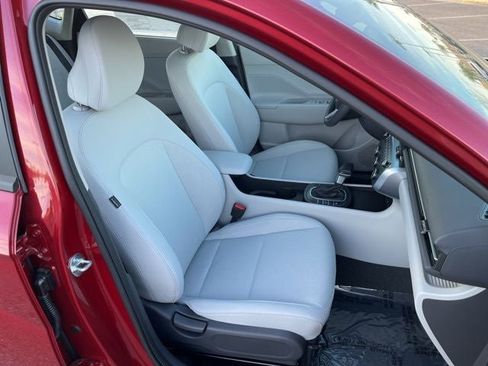 New 2026 Hyundai Kona SE image 30