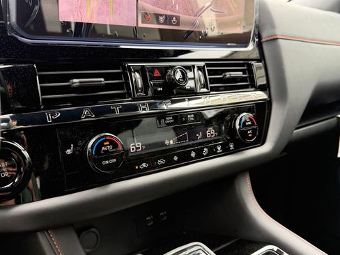 New 2026 Nissan Pathfinder Rock Creek AWD/4WD image 28