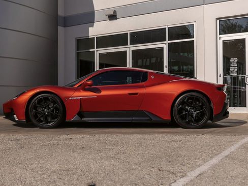 Used 2024 Maserati MC20 Coupe RWD image 19
