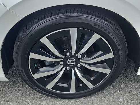 Used 2024 Honda Civic EX image 7