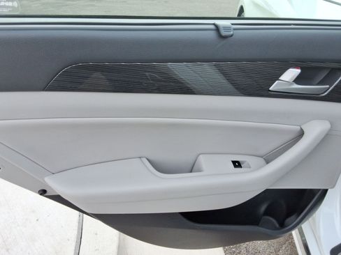 Used 2019 Hyundai Sonata Limited w/ Ultimate Package 02 image 22