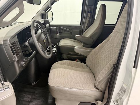 Used 2019 Chevrolet Express 3500 LT w/ LT Preferred Equipment Group image 29