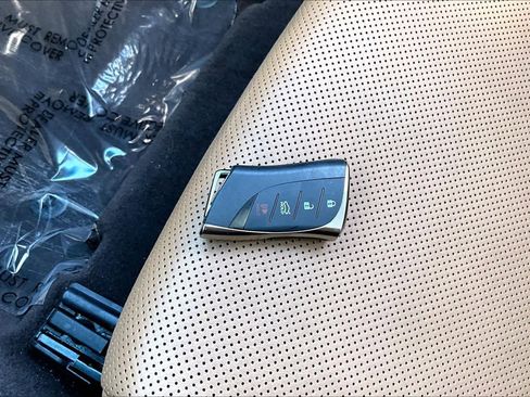 Used 2019 Lexus ES 350 w/ Accessory Package 2 image 15