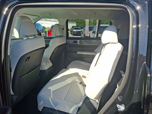 New 2026 Hyundai Santa Fe SE image 6