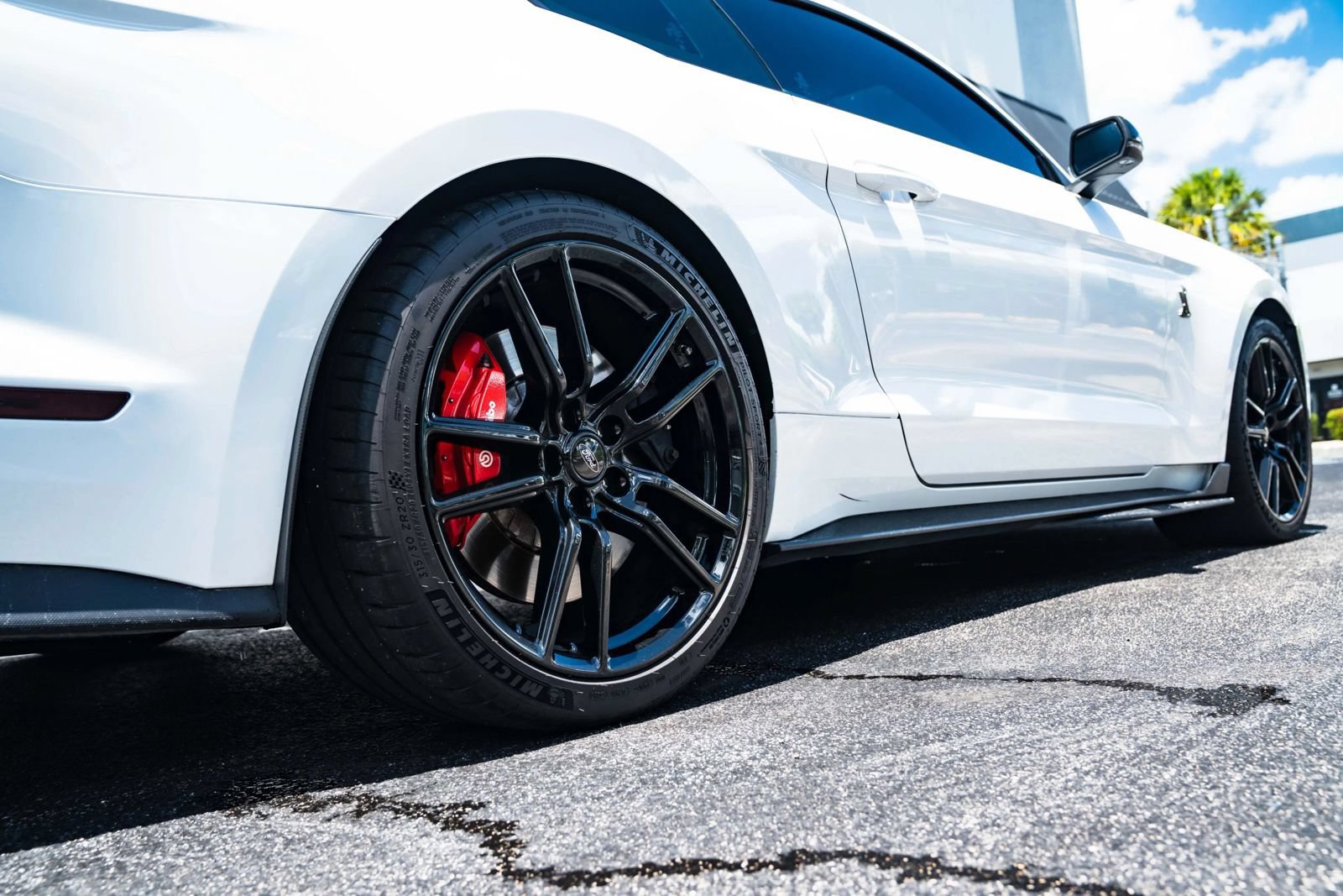 Used 2020 Ford Mustang Shelby GT500 w/ Technology Package RWD image 20