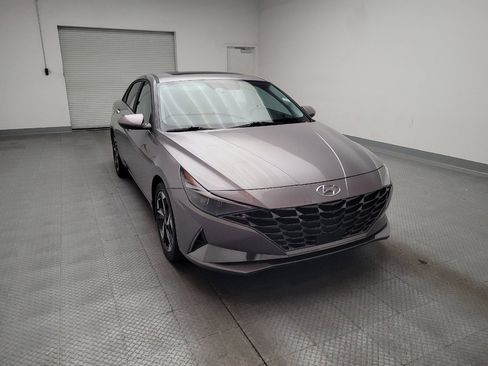 Used 2023 Hyundai Elantra Limited FWD image 14