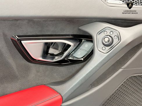 Used 2023 Lamborghini Huracan EVO RWD image 18