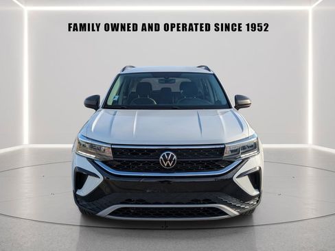 Used 2023 Volkswagen Taos S FWD image 6