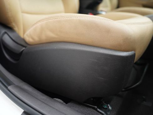 Used 2012 Hyundai Elantra GLS w/ Preferred Pkg 3 FWD image 25