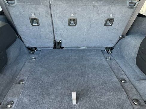 Used 2024 Jeep Wrangler Sport S image 12