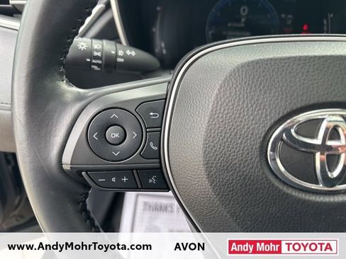 Used 2023 Toyota Corolla Cross XLE w/ Convenience Package image 16