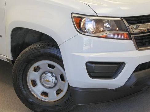Used 2017 Chevrolet Colorado W/T RWD image 3