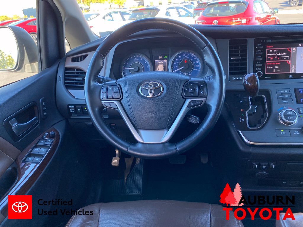 Certified 2019 Toyota Sienna Limited Premium w/ Carpet Mat Package AWD/4WD image 14