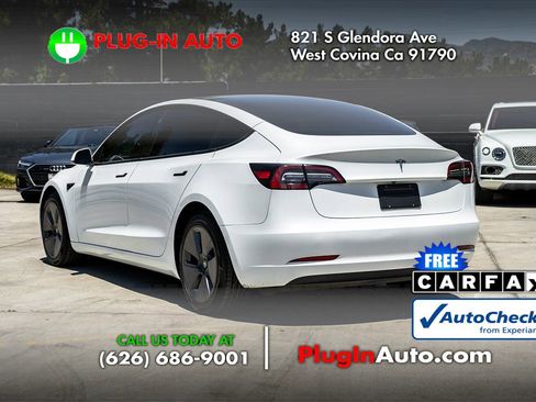 Used 2023 Tesla Model 3 Standard Range RWD image 2