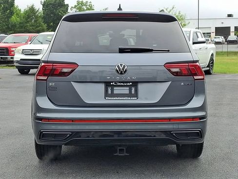 Used 2022 Volkswagen Tiguan SE R-Line AWD/4WD image 8