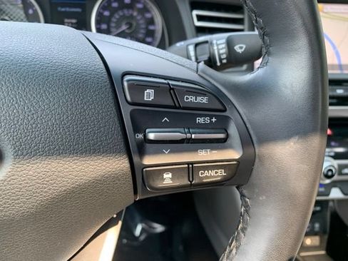 Used 2020 Hyundai Elantra Limited w/ Ultimate Package 03 FWD image 22