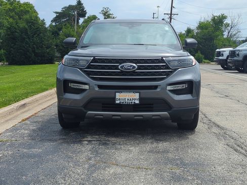 Used 2023 Ford Explorer XLT w/ Equipment Group 202A AWD/4WD image 14