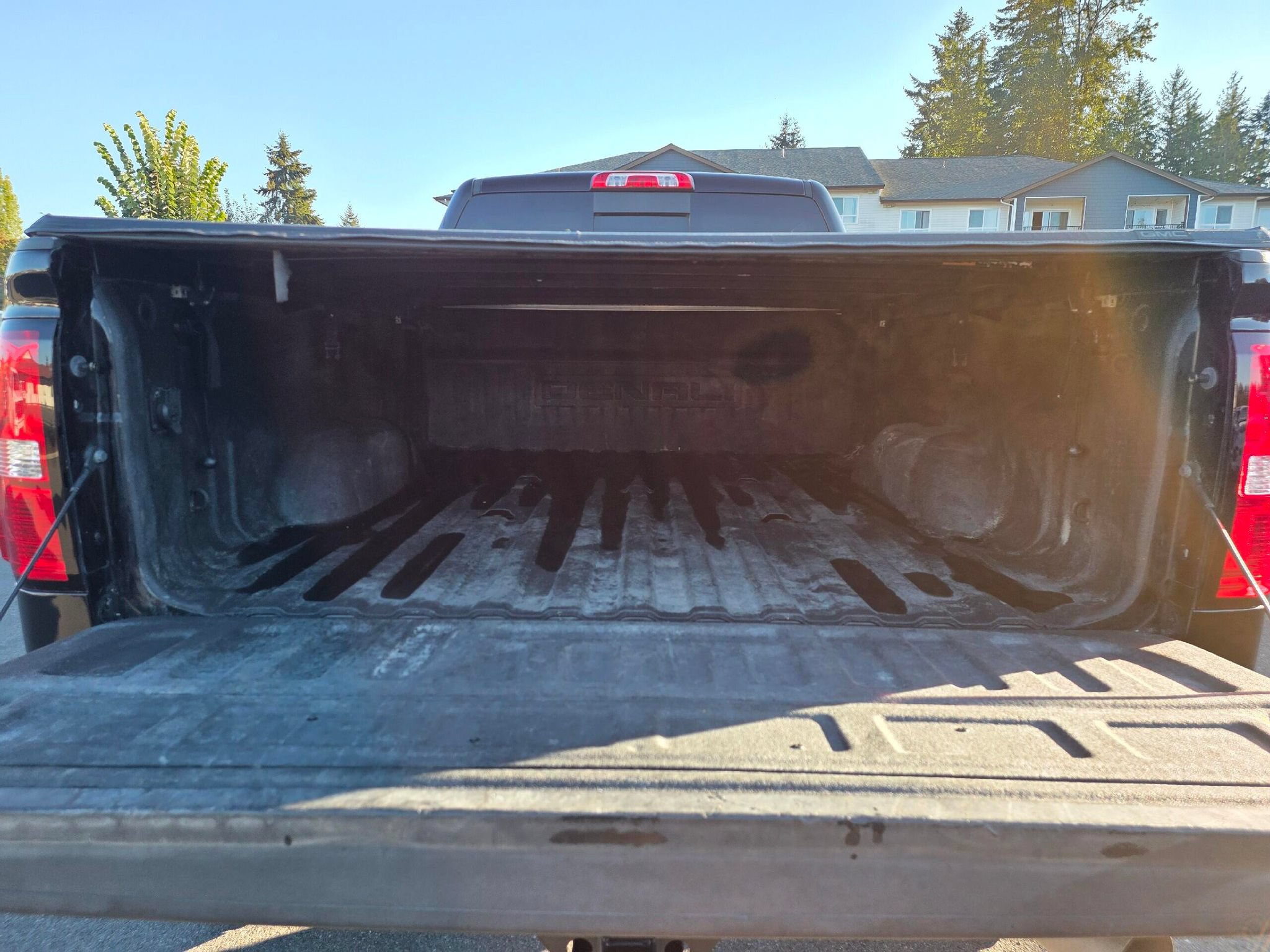 Used 2019 GMC Sierra 2500 Denali AWD/4WD image 9