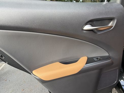 Certified 2026 Lexus UX 300h FWD image 29