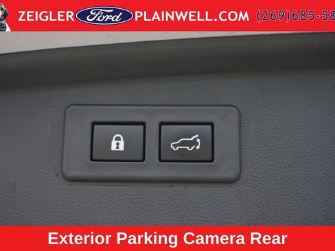 Used 2023 Subaru Outback Premium AWD/4WD image 11