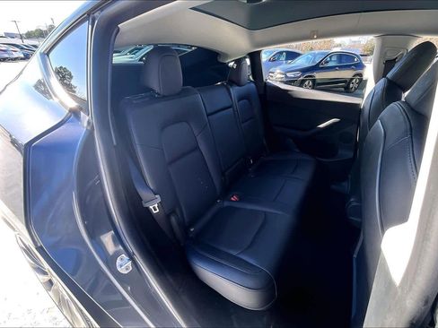 Used 2023 Tesla Model Y Long Range image 19