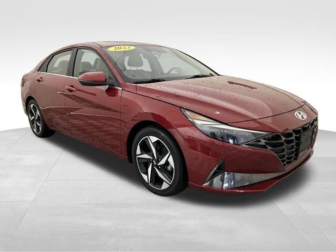 Used 2023 Hyundai Elantra Limited image 7