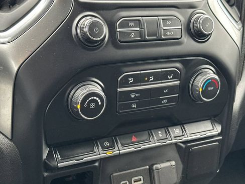 Used 2020 Chevrolet Silverado 1500 LT RWD image 21