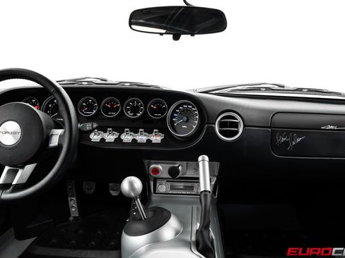 Used 2006 Ford GT RWD image 32