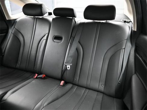 Used 2023 Genesis G80 2.5T image 13