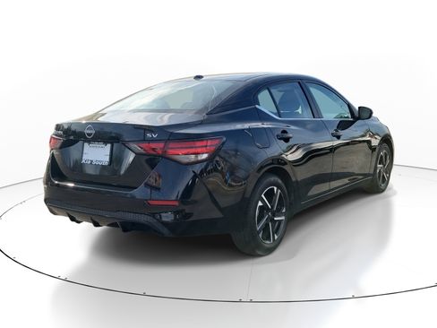 Used 2024 Nissan Sentra SV image 6