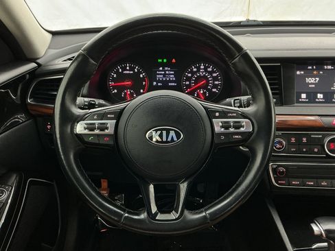 Used 2018 Kia Cadenza Premium FWD image 30