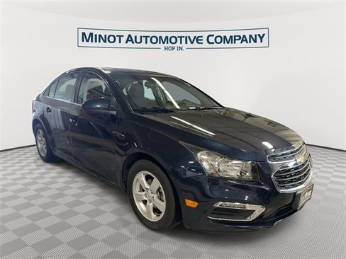 Used 2015 Chevrolet Cruze LT image 1