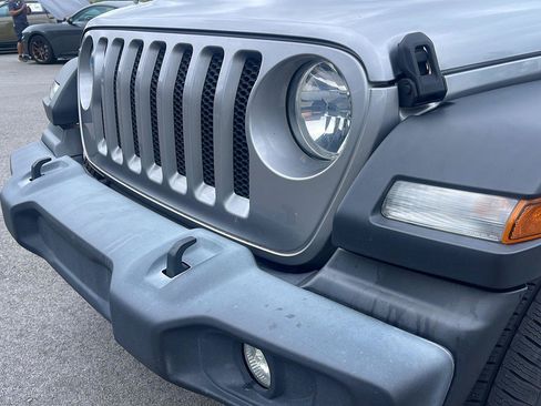 Used 2021 Jeep Wrangler Sport AWD/4WD image 14