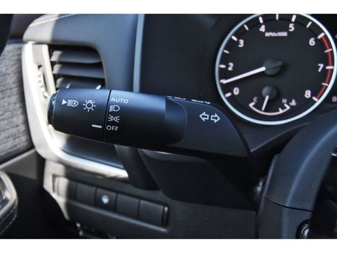 Used 2023 Nissan Rogue SV image 20