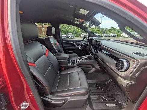 Used 2023 Chevrolet Colorado Z71 w/ Z71 Convenience Package 2 AWD/4WD image 35