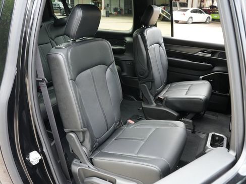 New 2026 Jeep Grand Wagoneer L Limited AWD/4WD image 22