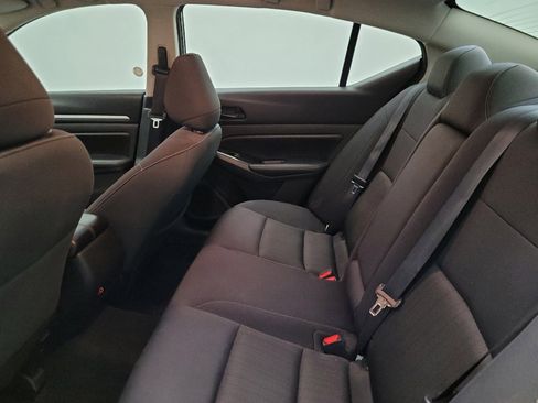 Used 2023 Nissan Altima 2.5 SV FWD image 18