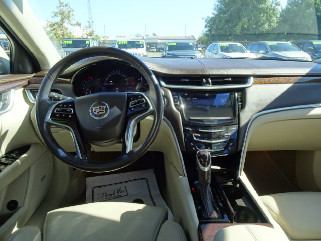 Used 2014 Cadillac XTS Luxury w/ Driver Awareness Package FWD image 22