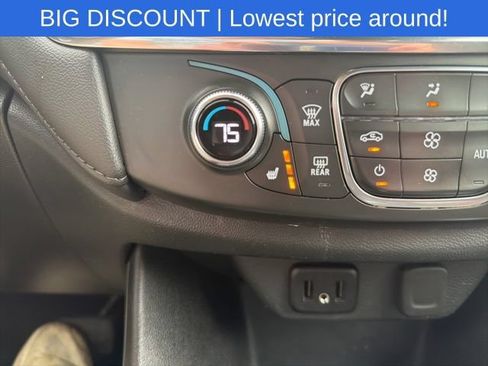 Used 2023 Chevrolet Traverse LT AWD/4WD image 35
